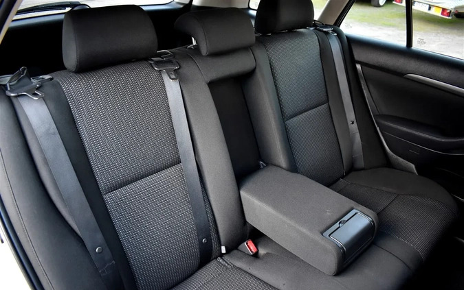 Toyota Avensis cena 18900 przebieg: 220000, rok produkcji 2006 z Elbląg małe 704